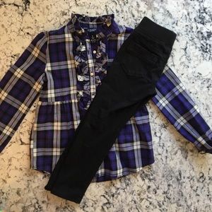 Super cute outfit size 6 top, size 5 bottoms :)